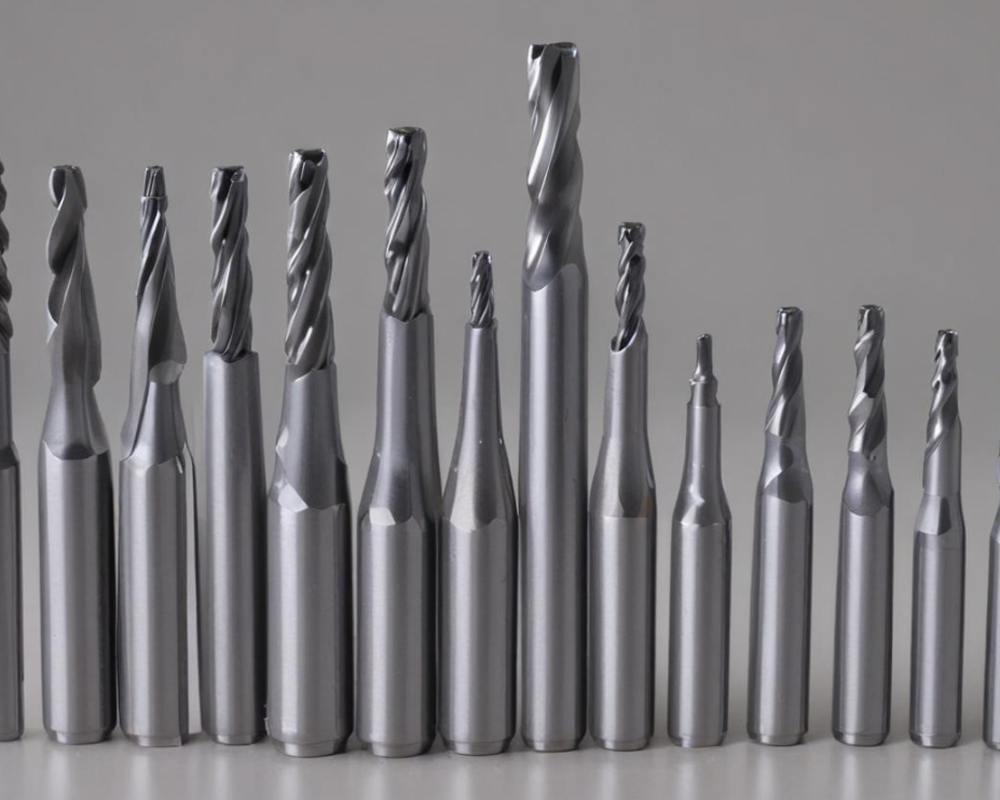 SOLID CARBIDE END MILLS